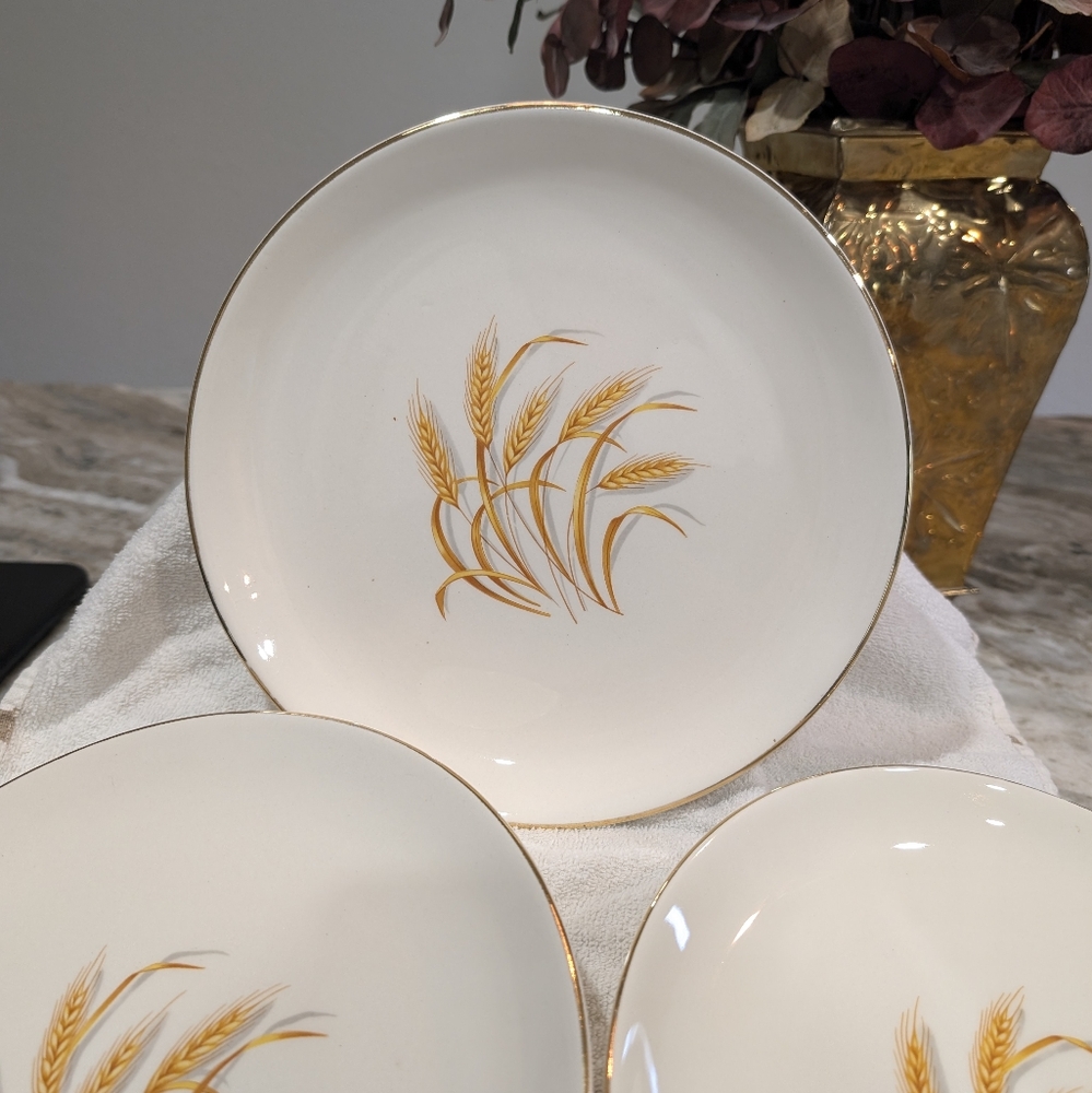 Homer Laughlin Golden Wheat plates - Picture 3 of 5